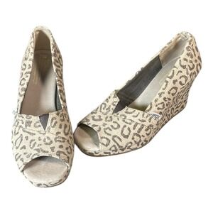 Tom's Women's Cheetah Print Wedged Heel Tan US Size 7